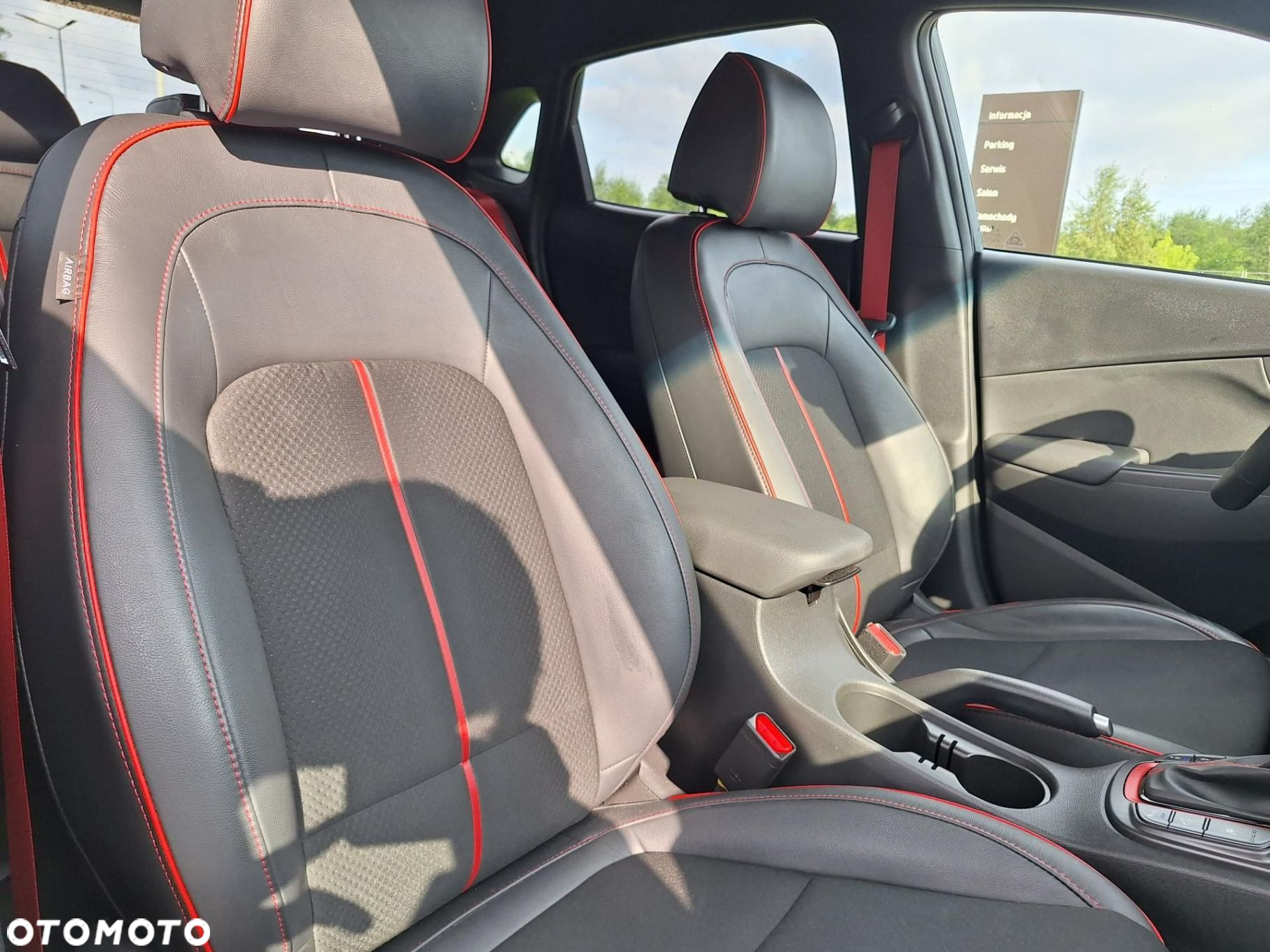 Hyundai Kona 1.6 T-GDI Style DCT - 24