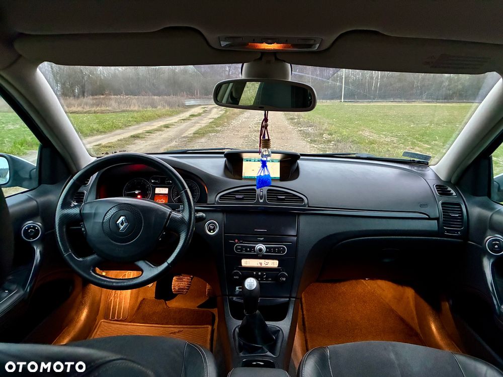 Renault Laguna 2.0 Initiale - 29