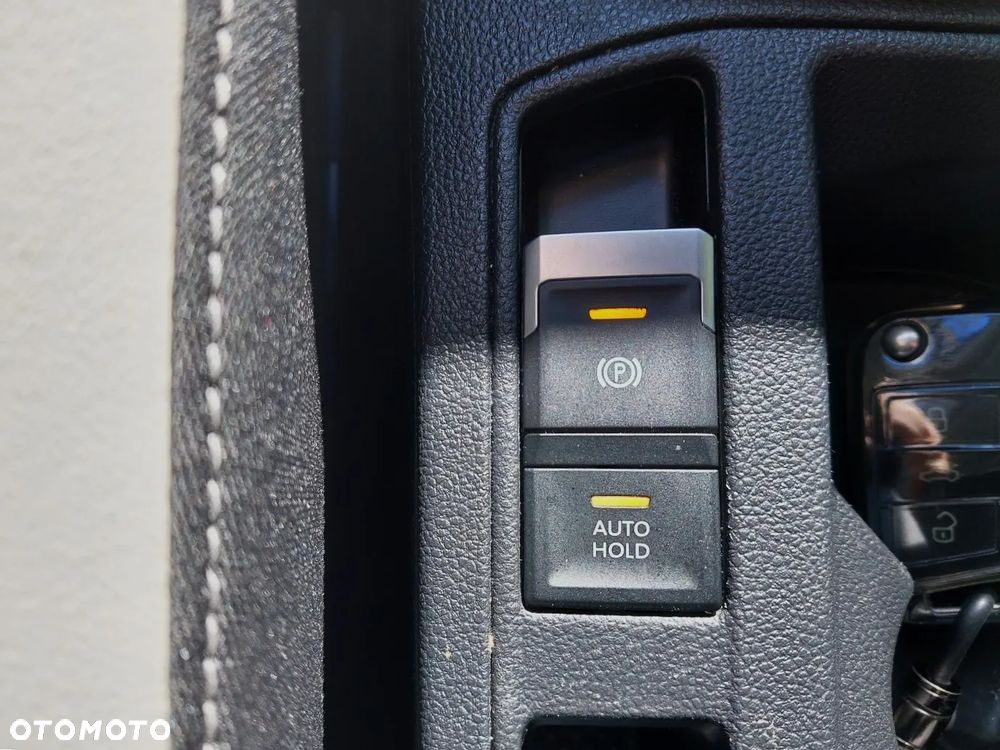 Volkswagen T-Roc 1.5 TSI GPF ACT Premium DSG - 18