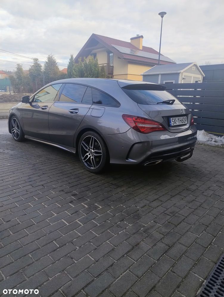 Mercedes-Benz CLA 180 7G-DCT UrbanStyle Edition - 4