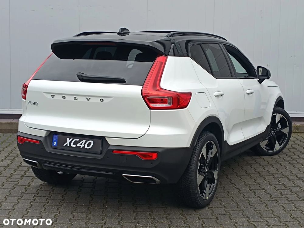 Volvo XC 40 T5 AWD R-Design - 4
