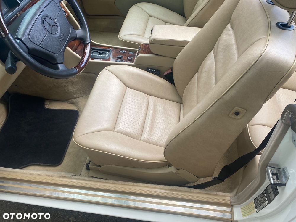 Mercedes-Benz Klasa E 320 - 12