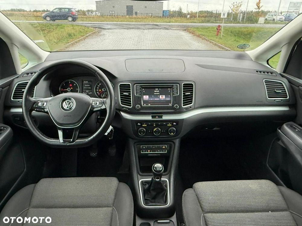 Volkswagen Sharan 2.0 TDI (BlueMotion Technology) Highline - 28
