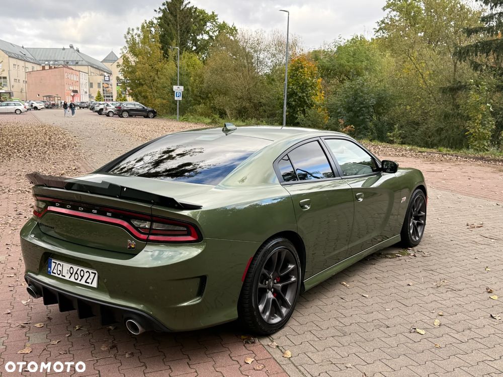 Dodge Charger 6.4 Scat Pack - 6