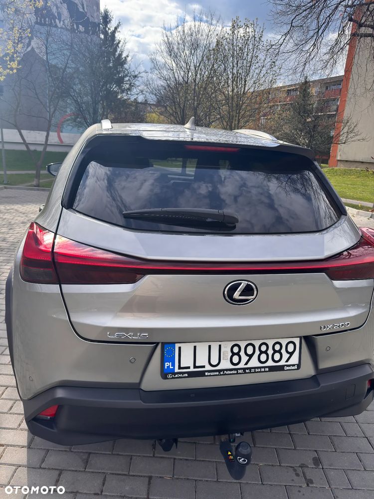 Lexus UX 200 GPF Pure 2WD - 9
