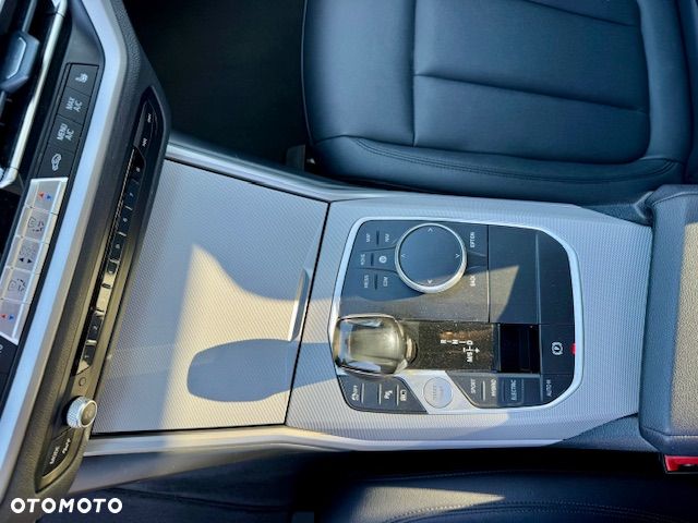 BMW Seria 3 320e Advantage sport - 21