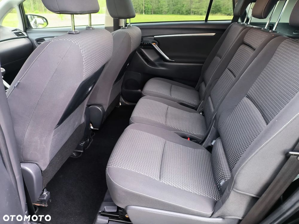 Toyota Verso - 18