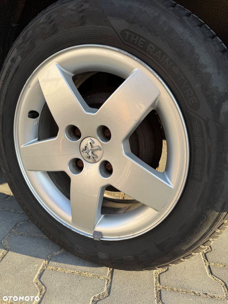 Peugeot 207 1.4 16V Trendy - 13