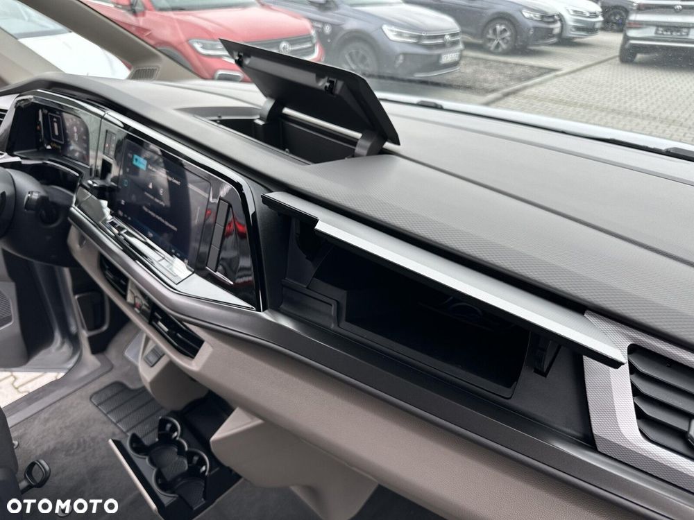 Volkswagen Multivan - 22