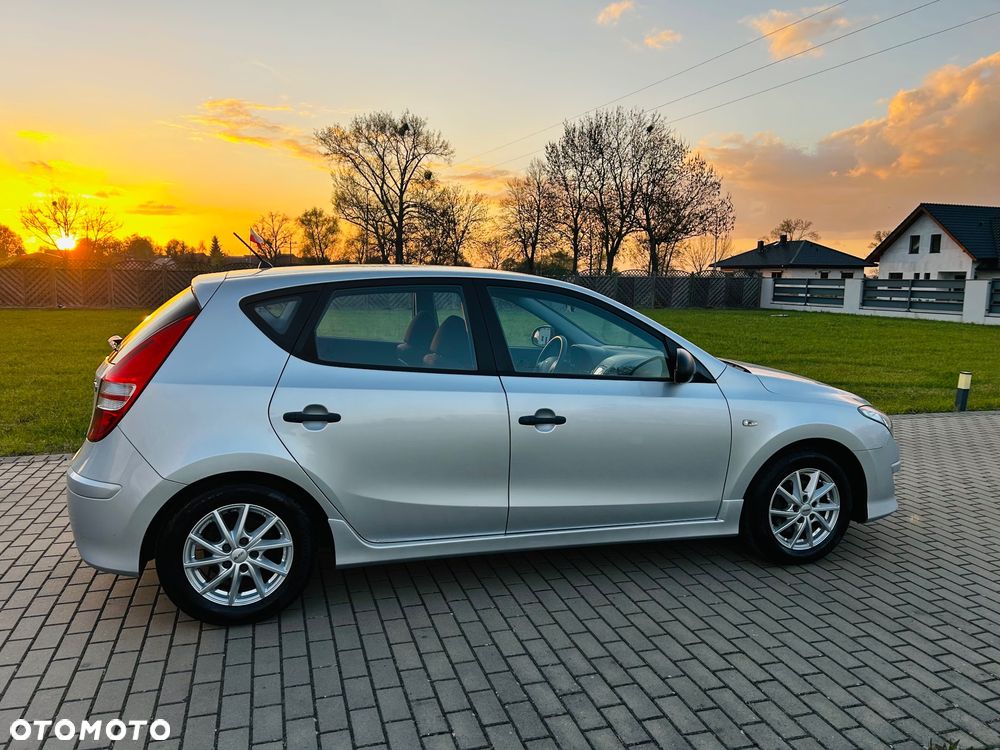 Hyundai i30 1.4 Edition 20 - 16