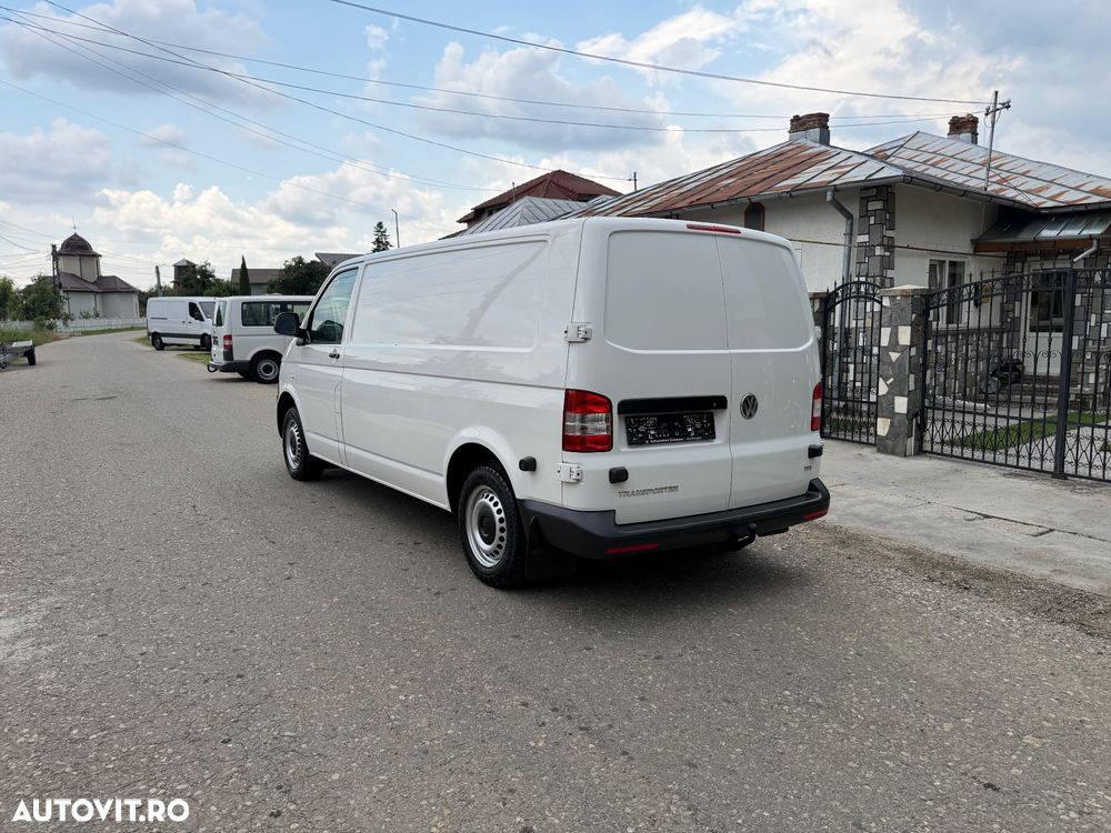 Volkswagen Transporter - 2