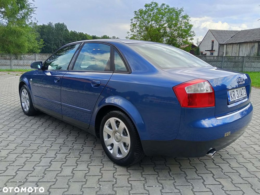Audi A4 Limousine - 7