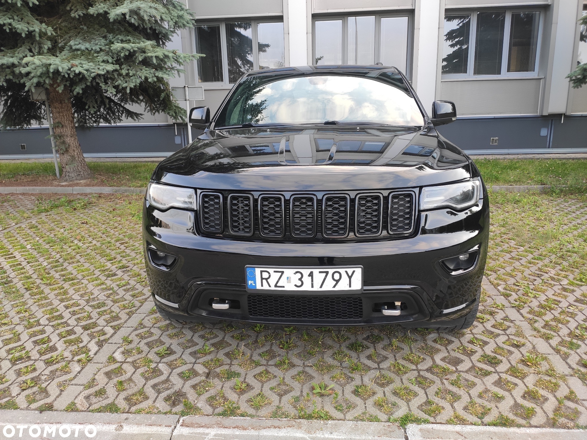 Jeep Grand Cherokee 5.7 V8 Overland - 3