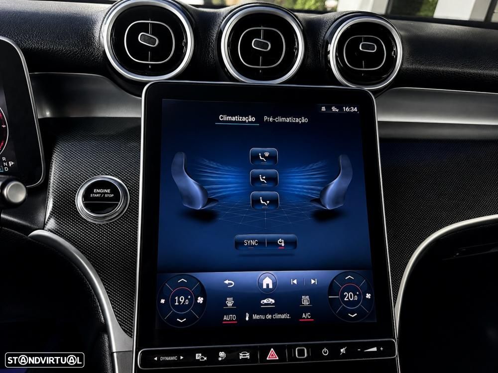 Mercedes-Benz GLC 300 e 4Matic 9G-TRONIC Avantgarde Advanced - 38
