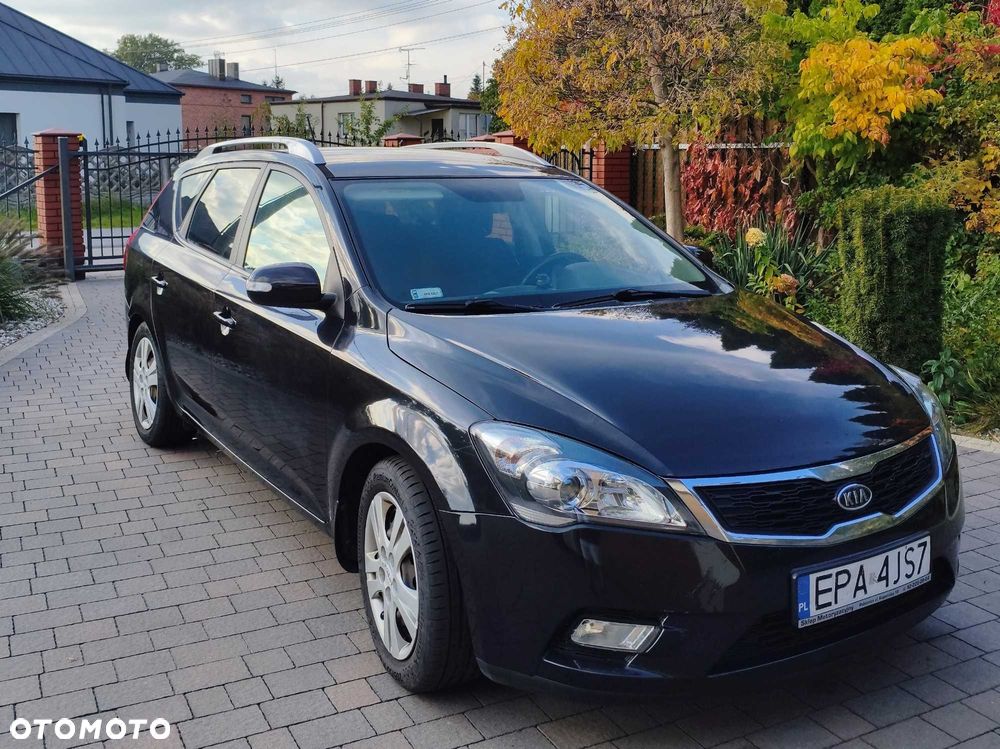 Kia Ceed - 1