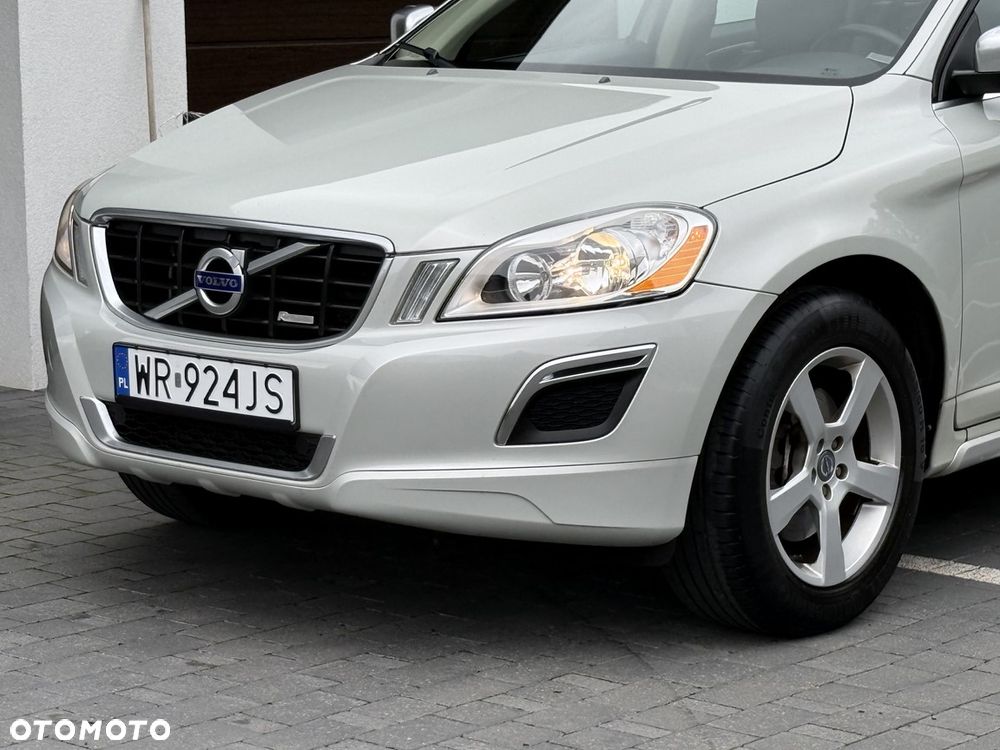Volvo XC 60 DRIVe R Design - 33