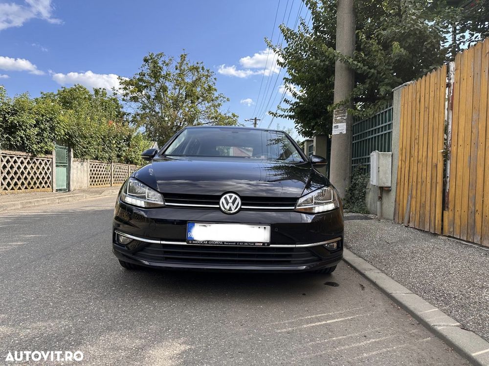 Volkswagen Golf - 2