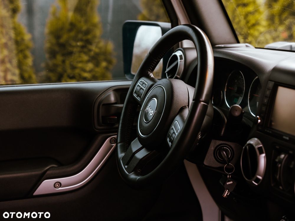 Jeep Wrangler 3.6 Unlim Rubicon - 15