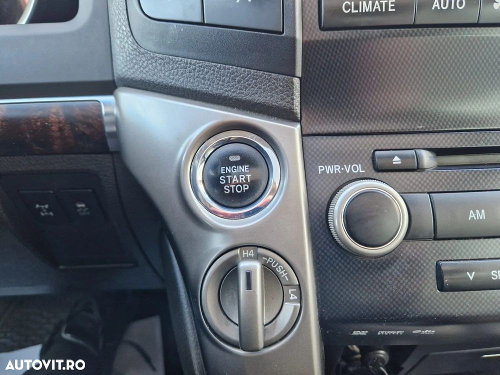 Toyota Land Cruiser V8 4.5 Aut Luxury - 30