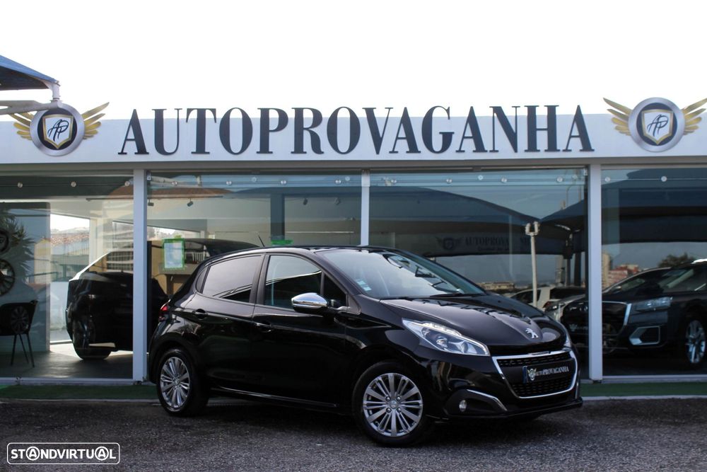 Peugeot 208 1.2 PureTech Signature - 37