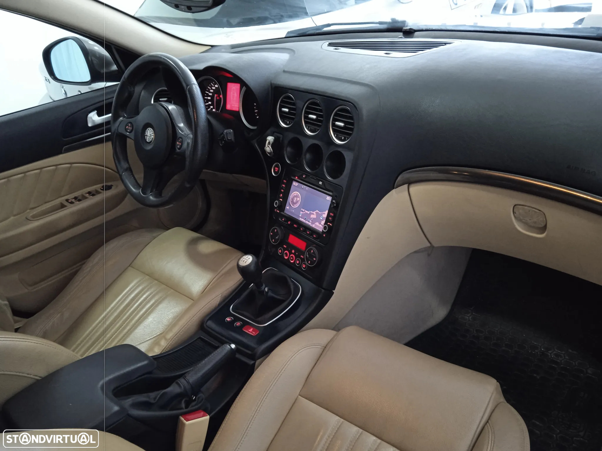 Alfa Romeo 159 Sportwagon 2.0 JTDm Distinctive - 17