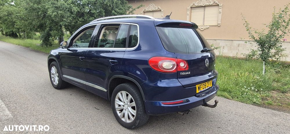 Volkswagen Tiguan - 4