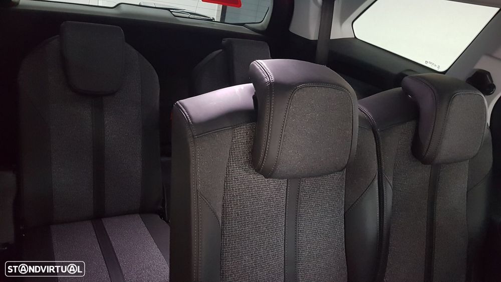 Peugeot 5008 1.6 BlueHDi Allure J18 - 12