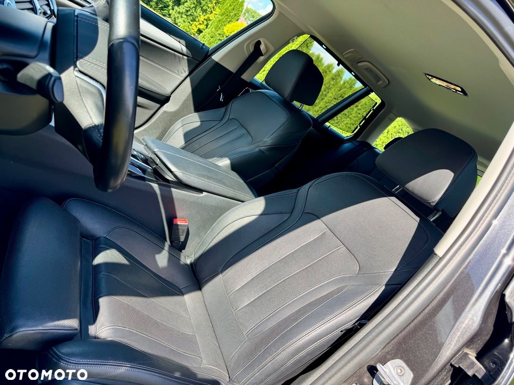 BMW Seria 5 520d Sport Line - 14