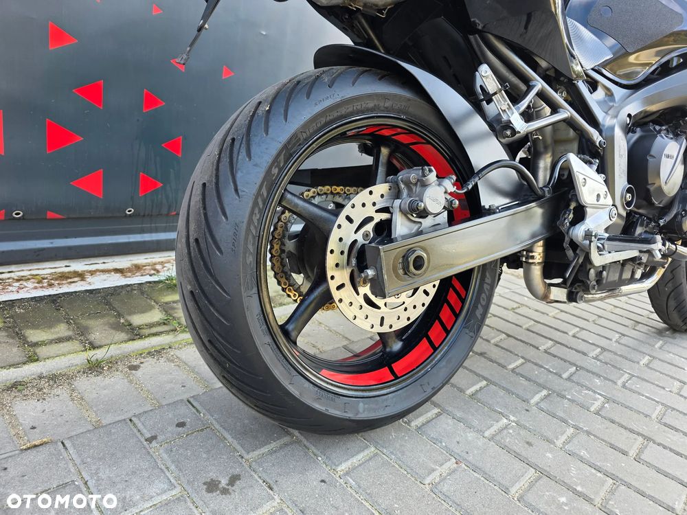 Yamaha FZ6 - 20