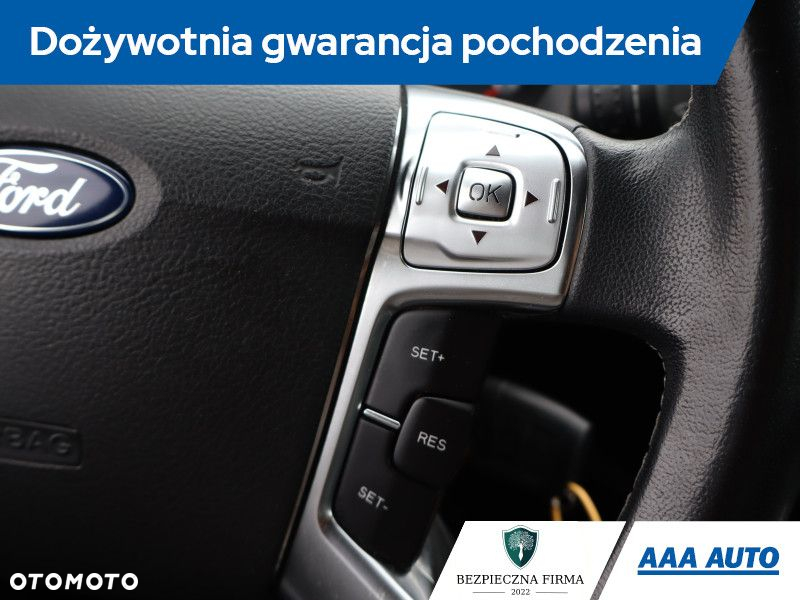Ford S-Max - 22