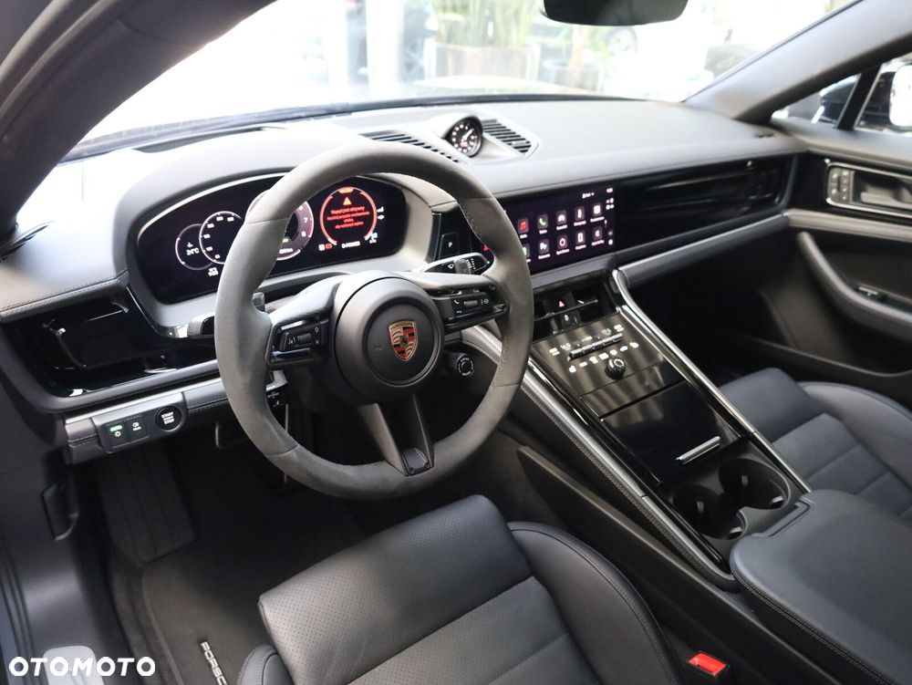 Porsche Panamera - 11