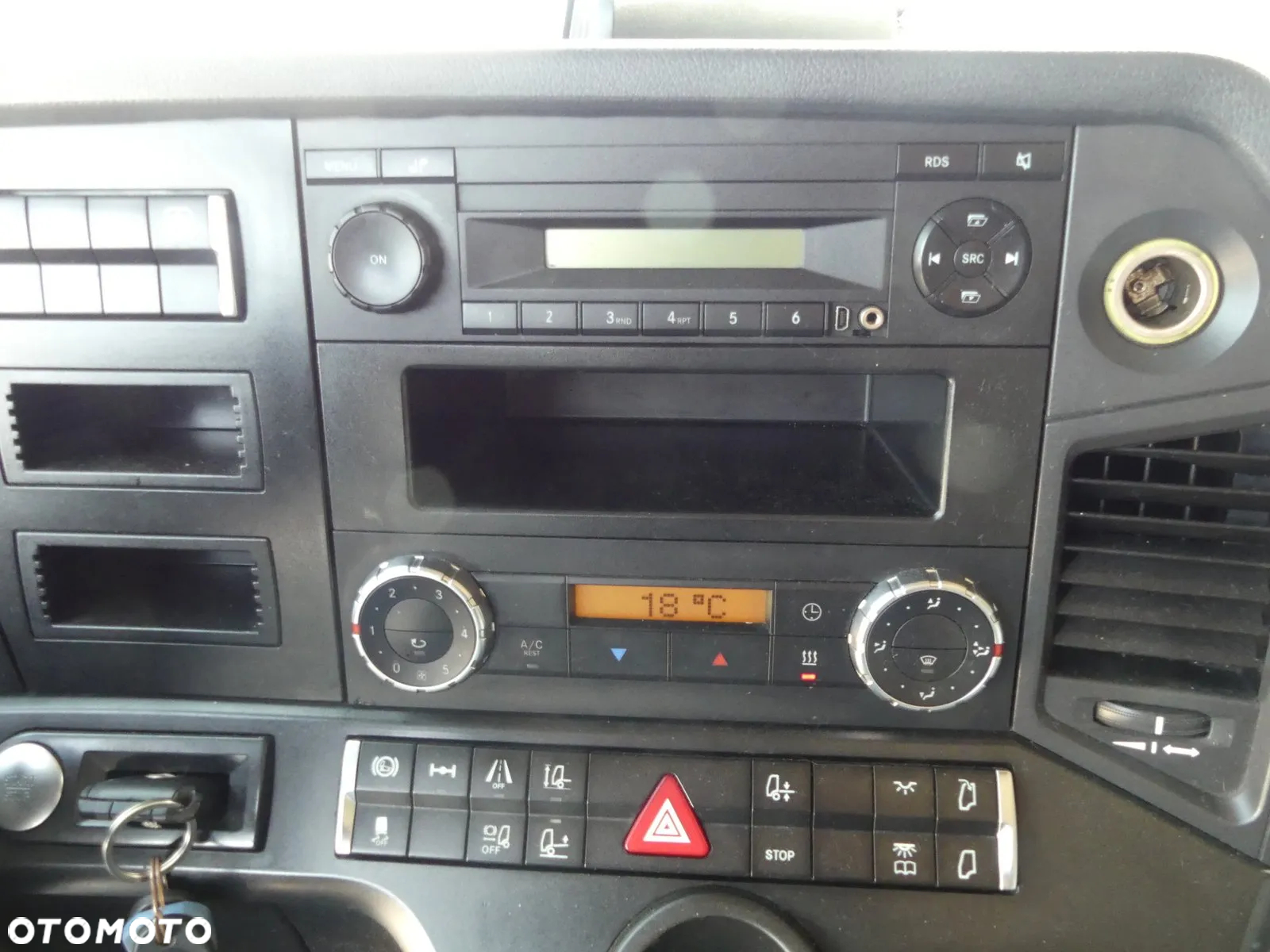 Mercedes-Benz ACTROS 1845 BLUETEC 6 4X2 - 6