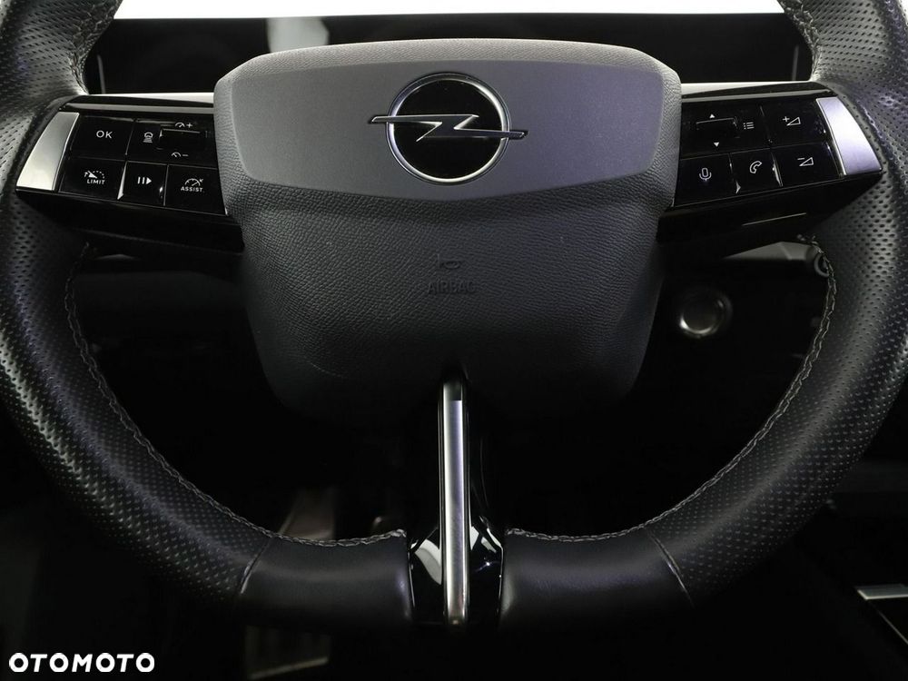 Opel Astra 1.2 Turbo GS Line - 22