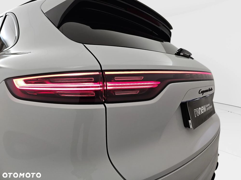 Porsche Cayenne Turbo - 40