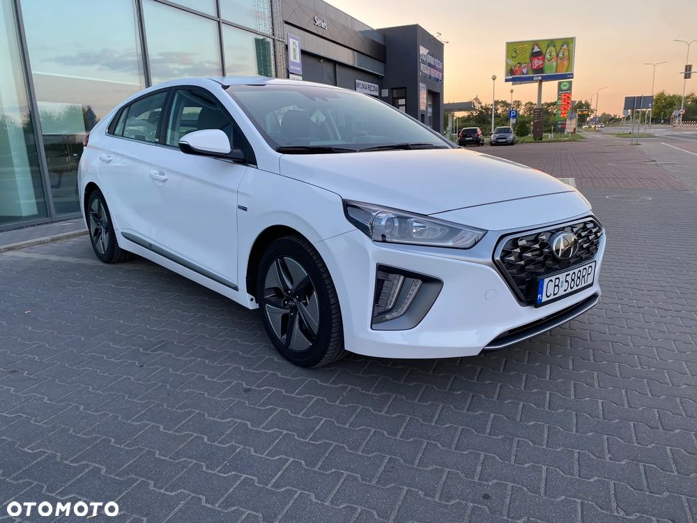 Hyundai IONIQ - 5