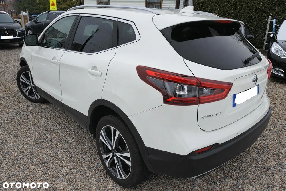 Nissan Qashqai 1.2 DIG-T Xtronic TEKNA - 3