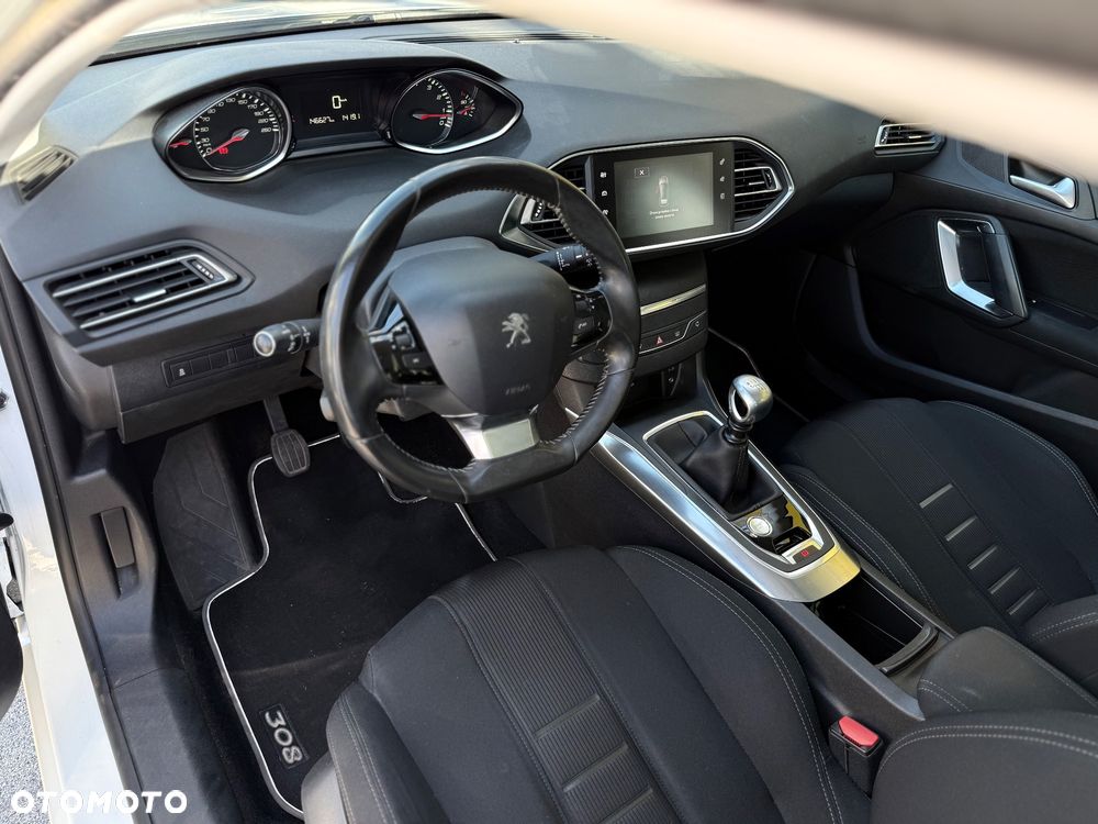 Peugeot 308 1.6 THP Allure - 12