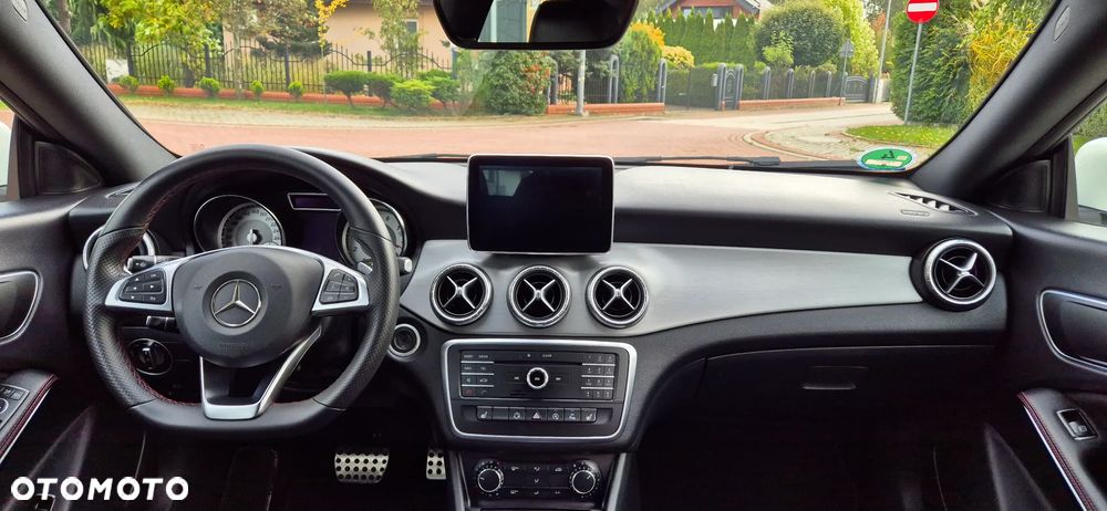 Mercedes-Benz CLA Shooting Brake 200 7G-DCT AMG Line - 22