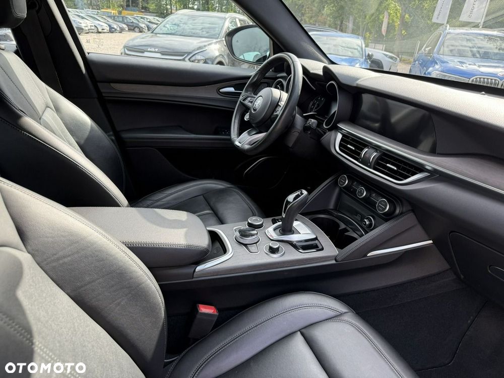 Alfa Romeo Stelvio 2.0 Turbo TI Q4 - 23