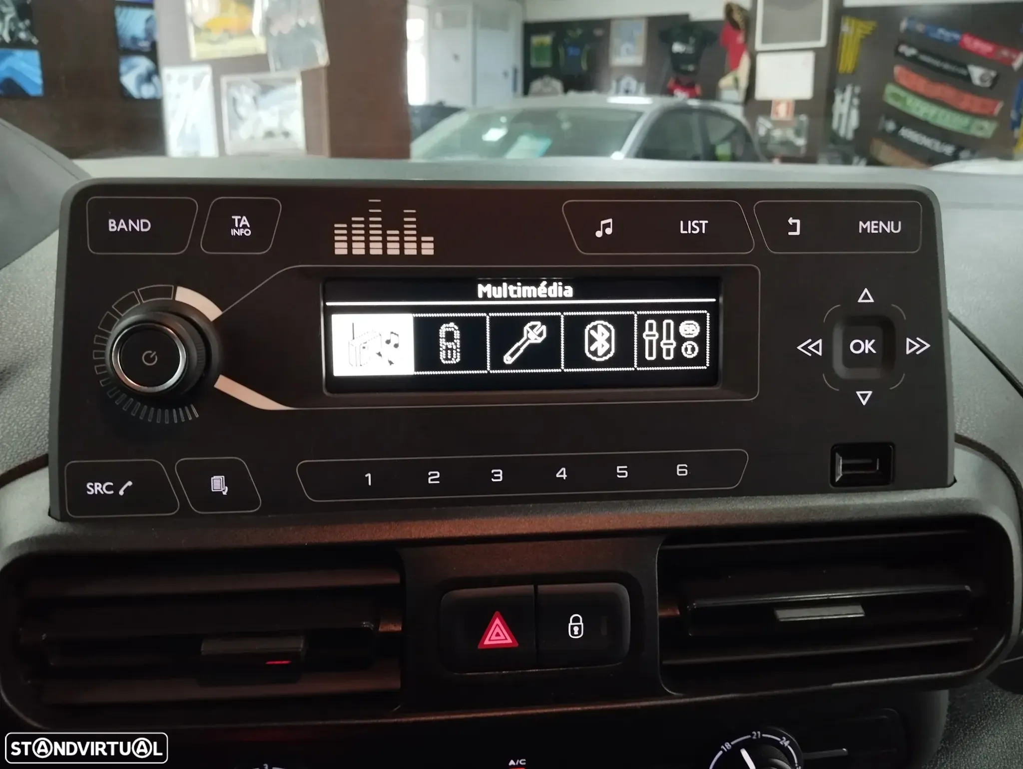 Peugeot Partner 1.5 BlueHDi Pro Standard - 21