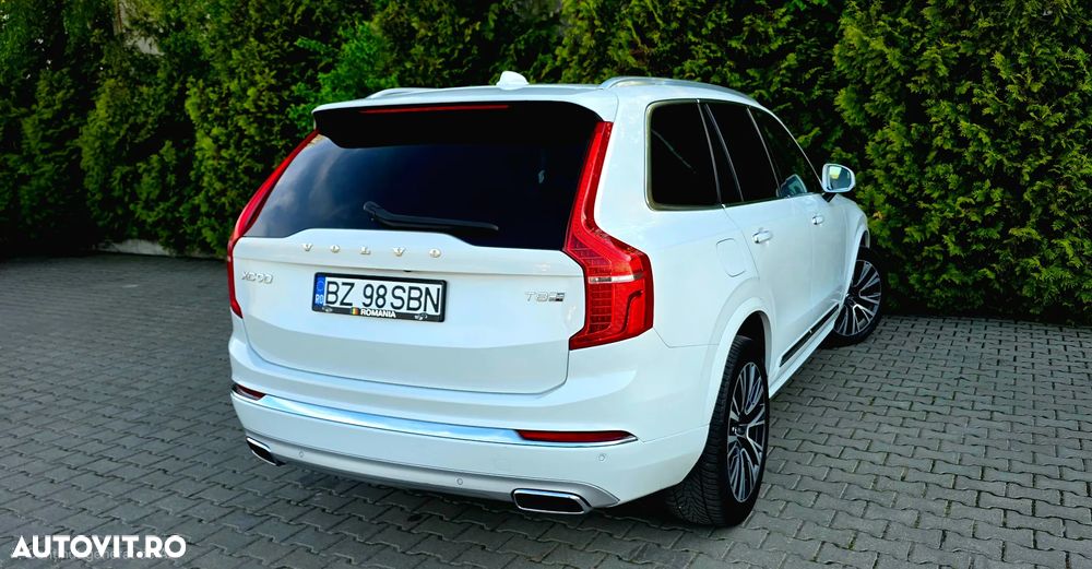 Volvo XC 90 T8 eAWD R-Design - 4