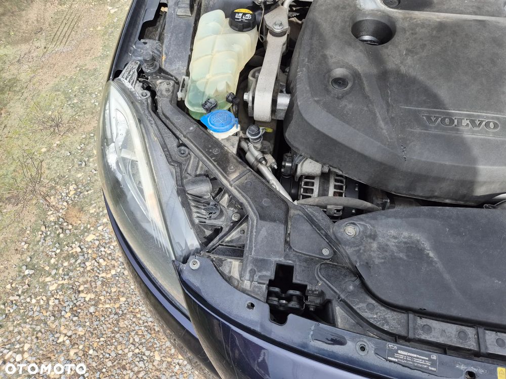Volvo V40 D2 Geartronic Momentum - 19