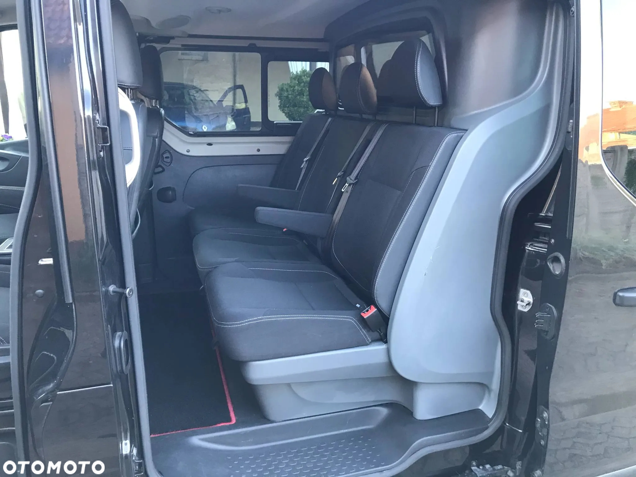Renault Trafic - 16