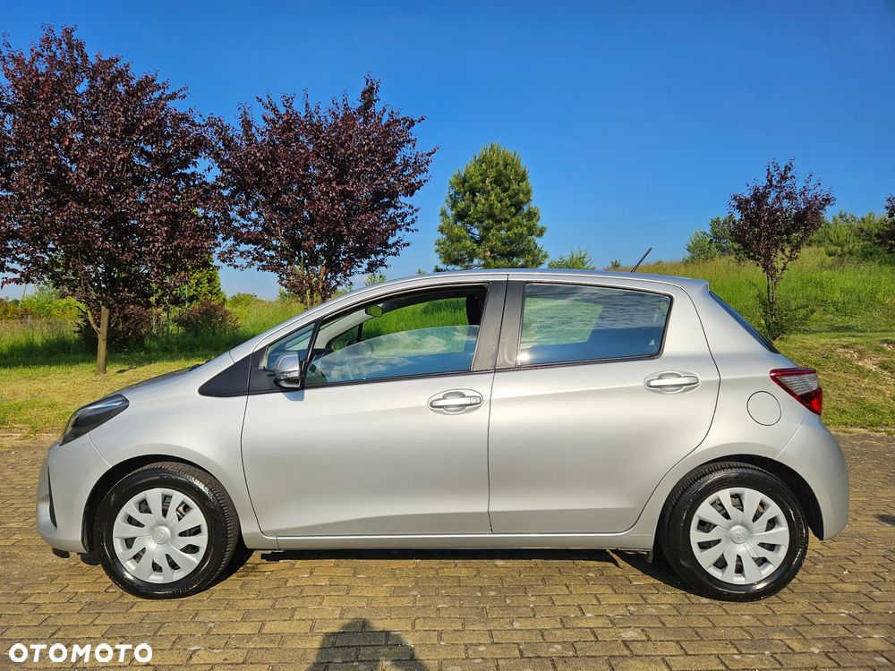 Toyota Yaris 1.0 Active EU6 - 12