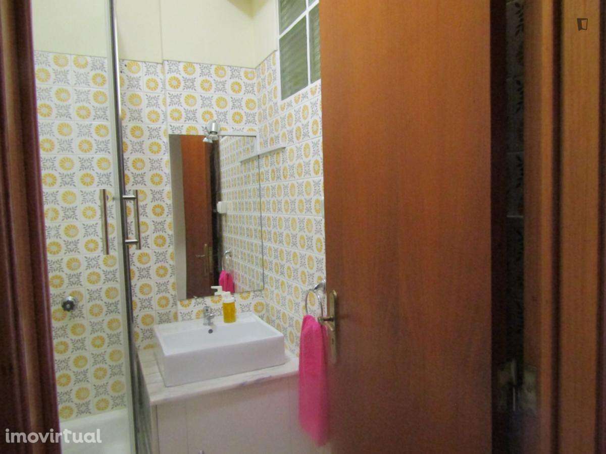 Apartamento com 4 quartos - localizado em Benfica Lisbon - Grande imagem: 2/29