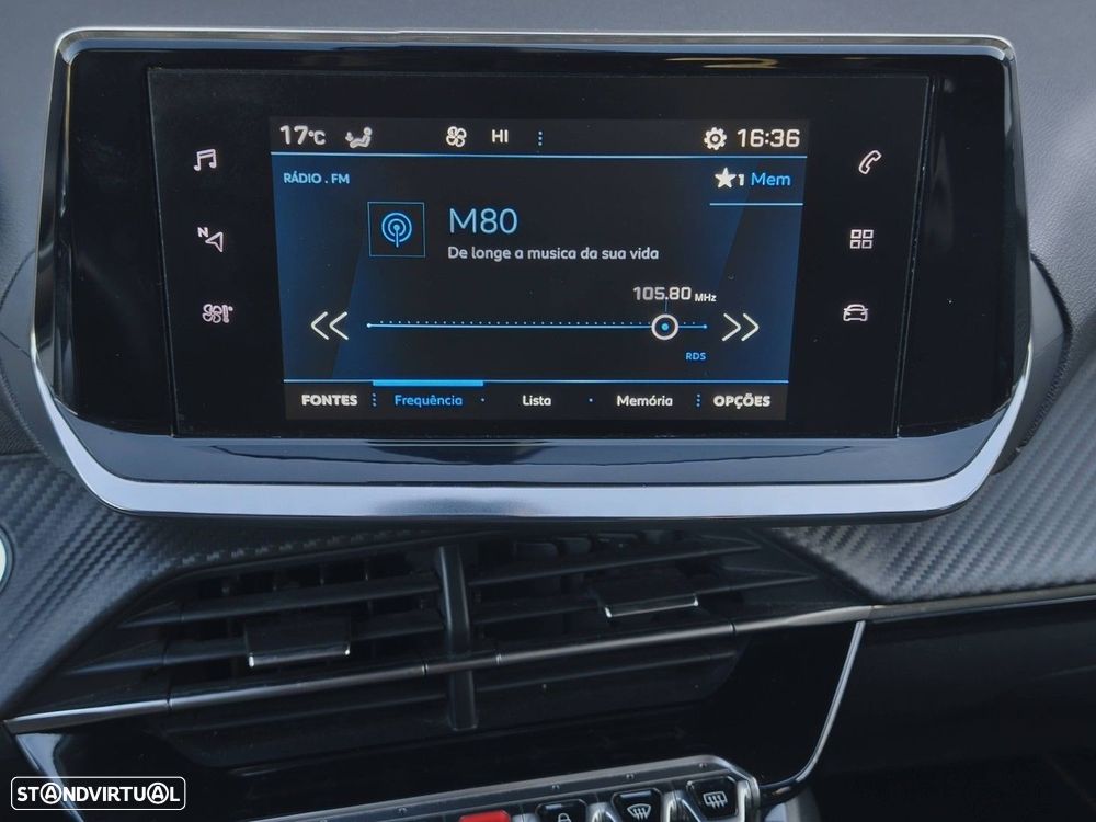 Peugeot 208 PureTech 100 EAT8 Allure - 24