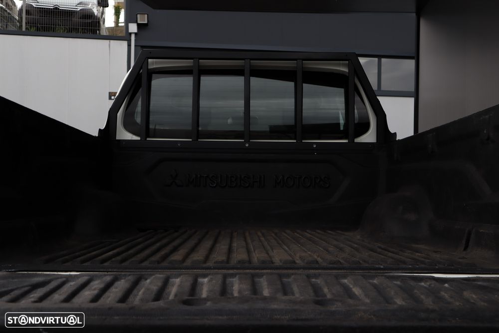 Mitsubishi L200 2.4 DI-D CD Invite 4WD - 7