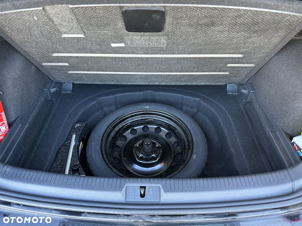 Volkswagen Golf - 20