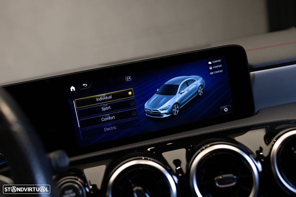 Mercedes-Benz CLA 250 e - 40