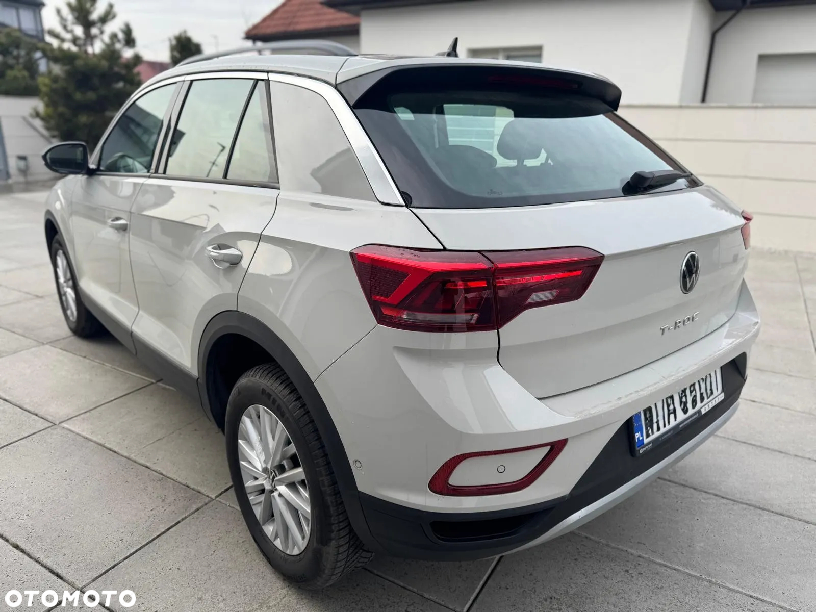 Volkswagen T-Roc - 3